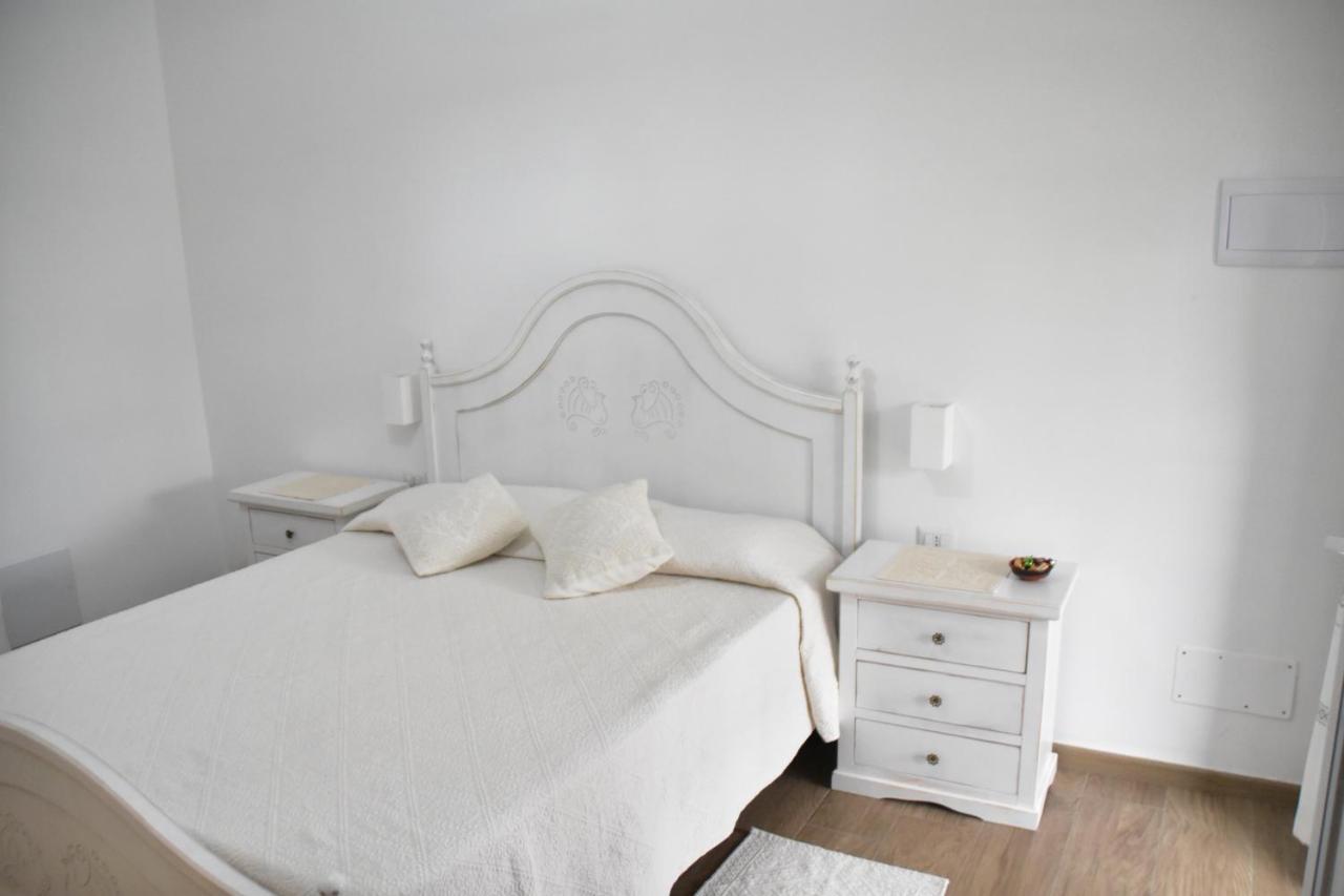 B&B Villa Luisella กัสเตียดาส ภายนอก รูปภาพ