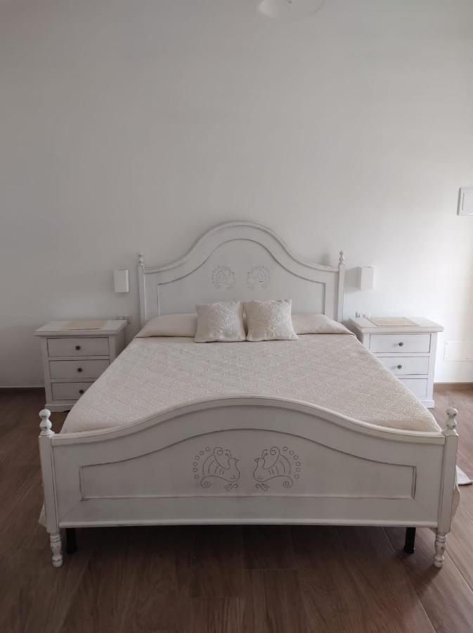 B&B Villa Luisella กัสเตียดาส ภายนอก รูปภาพ