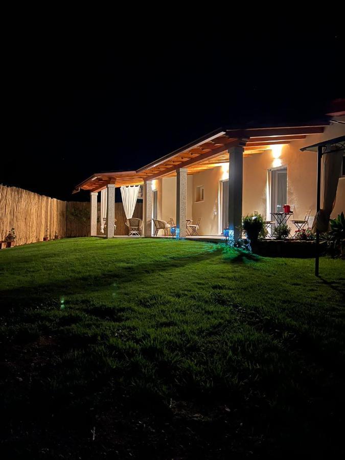 B&B Villa Luisella กัสเตียดาส ภายนอก รูปภาพ